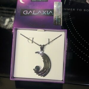 Bomb Party Galaxia Necklace RBP2616
LUNAR ORBIT
l